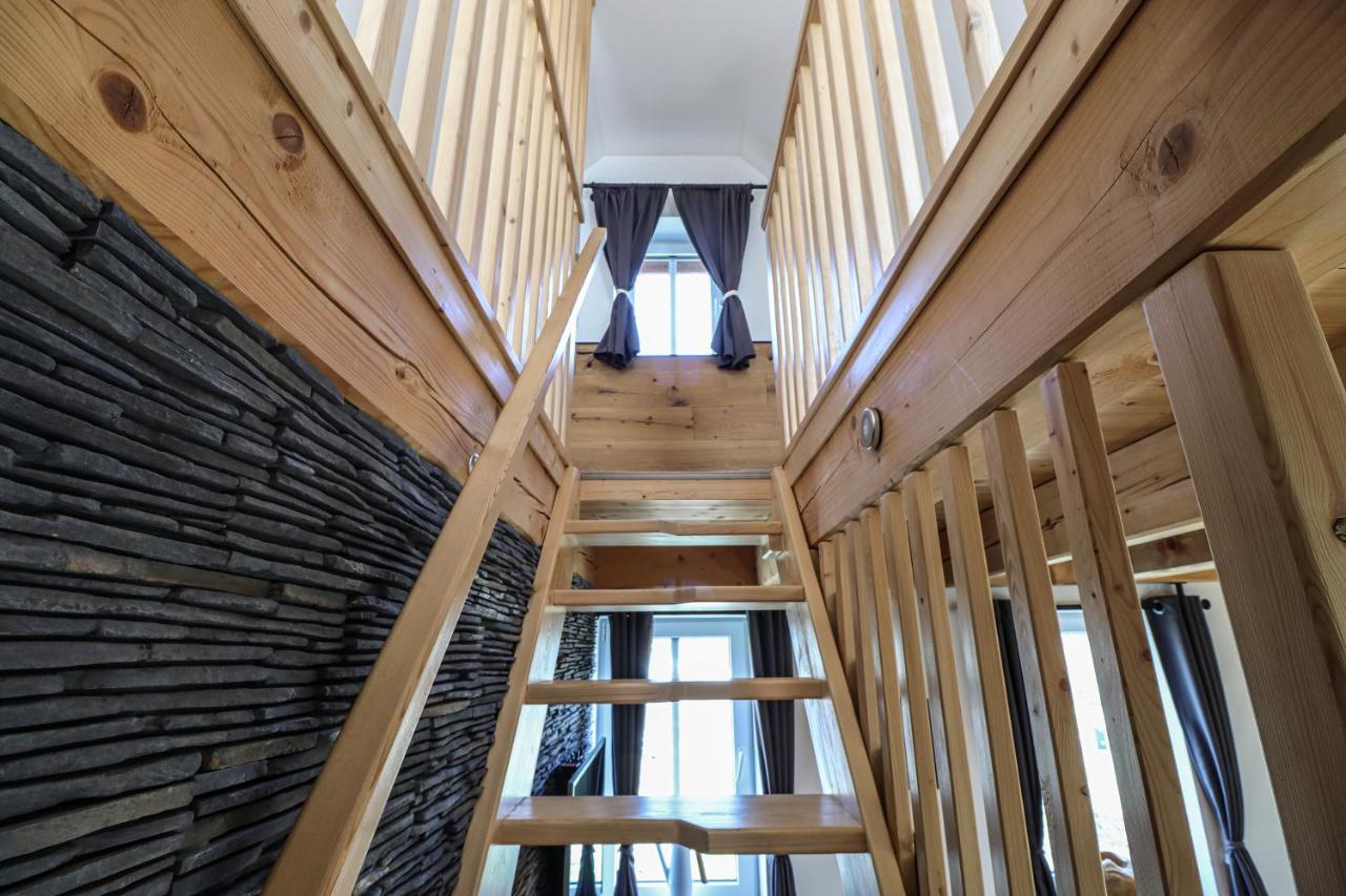 Woodhome - Luxury Mountain Apartment Горни-Мала-Упа Экстерьер фото