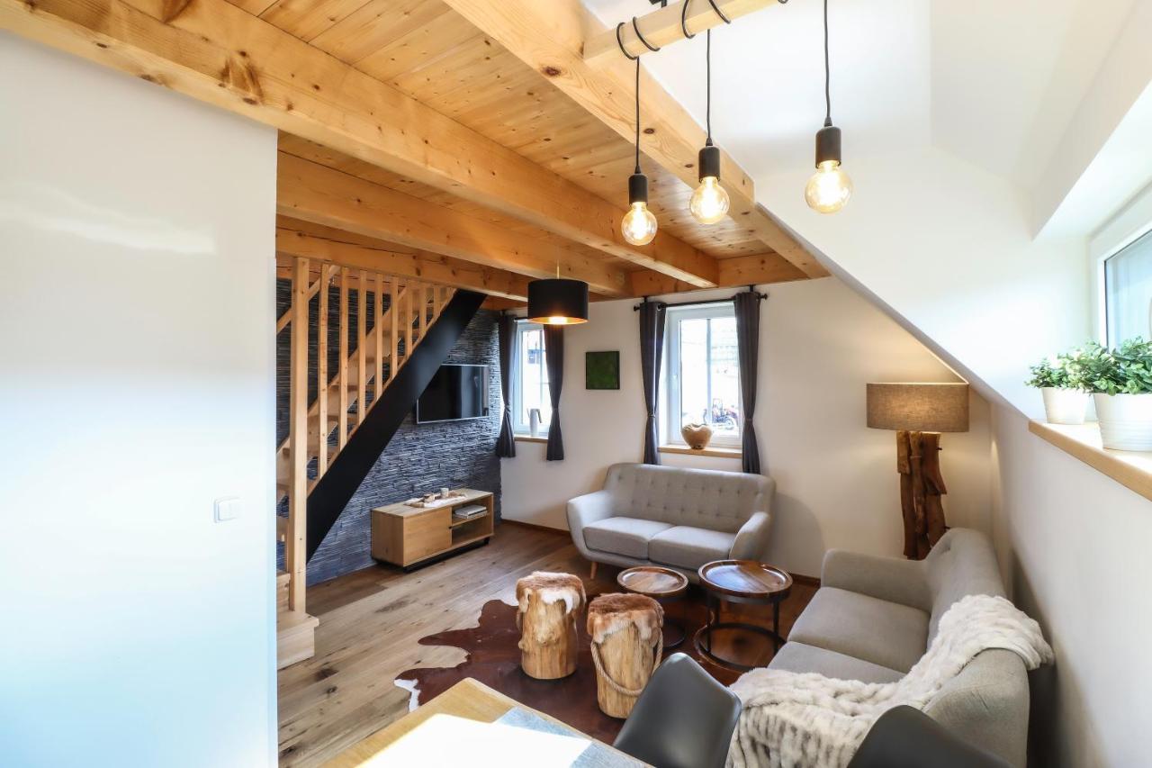 Woodhome - Luxury Mountain Apartment Горни-Мала-Упа Экстерьер фото
